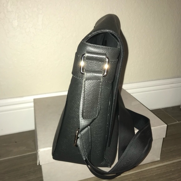 Louie Vuitton Messenger bag - Picture 5 of 7